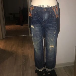 Distressed Boyfriend Jean w/ Suspenders